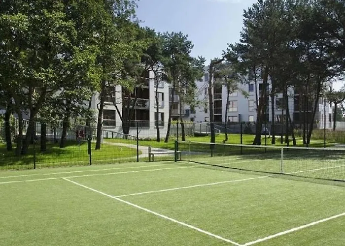 Apartament Nadmorski Dwór Premium Przy Plaży *